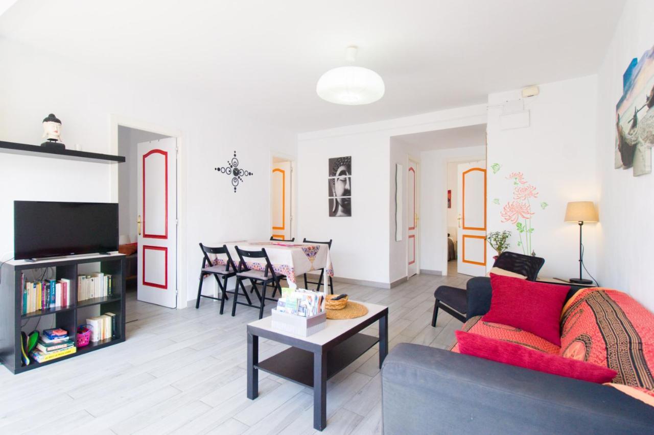 Bollywood Style Apartment مالقة المظهر الخارجي الصورة
